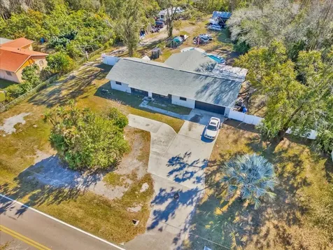 6124 Lynn Road Tampa FL 33625