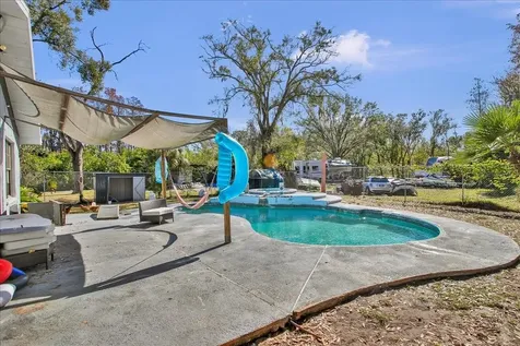 6124 Lynn Road Tampa FL 33625