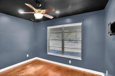 6124 Lynn Road Tampa FL 33625