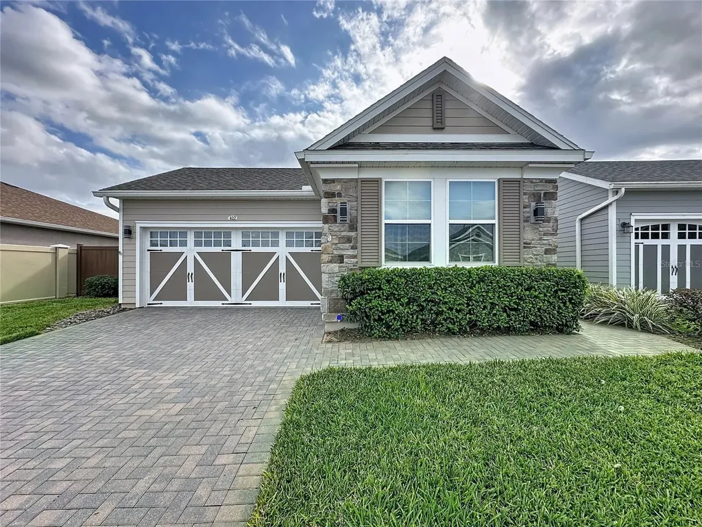422 Alcove Drive Groveland FL 34736