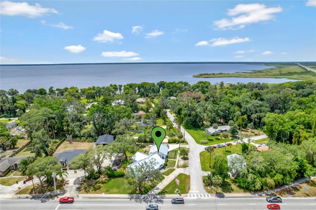 335 Debary Avenue Debary FL 32713