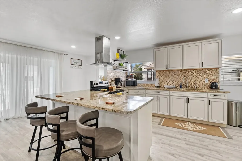 335 Debary Avenue Debary FL 32713
