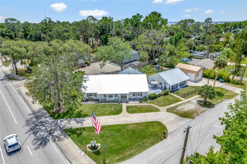 335 Debary Avenue Debary FL 32713