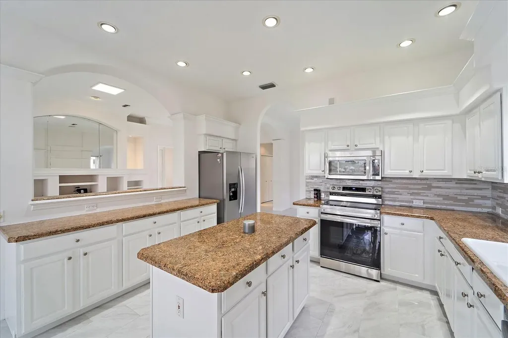 6585 Waters Edge Way Lakewood Ranch FL 34202
