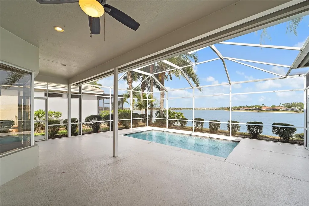 6585 Waters Edge Way Lakewood Ranch FL 34202