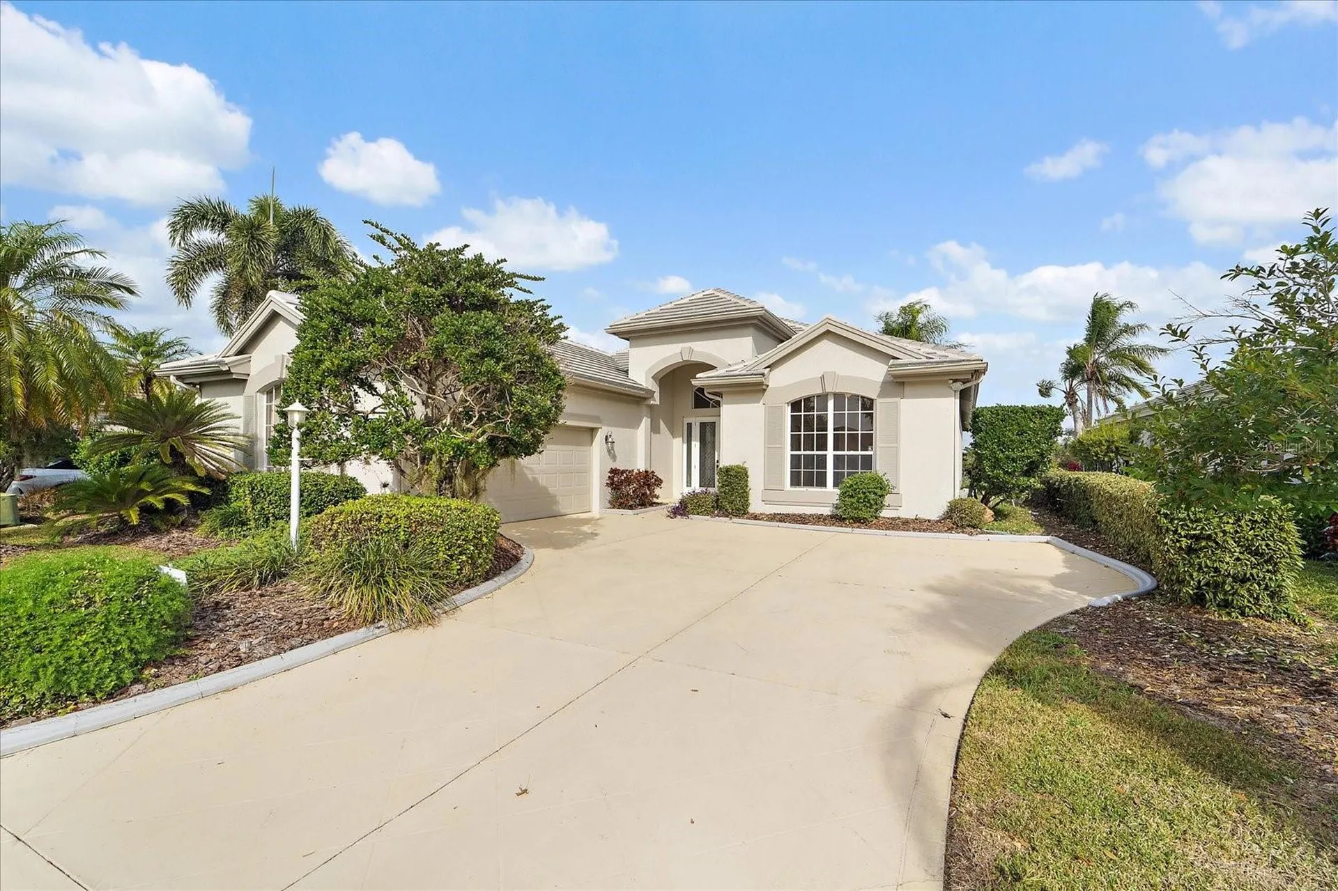 Lakewood Ranch FL, 6585 Waters Edge Way