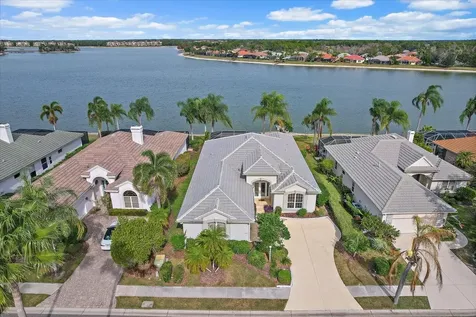6585 Waters Edge Way Lakewood Ranch FL 34202
