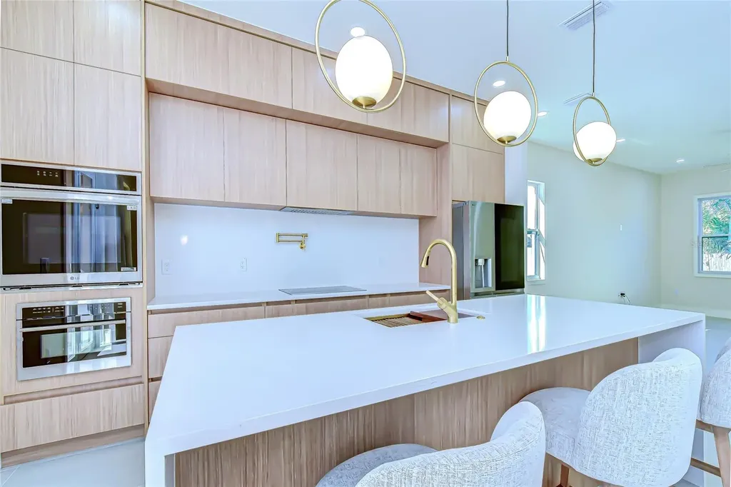 1808 W Erna Drive Tampa FL 33603