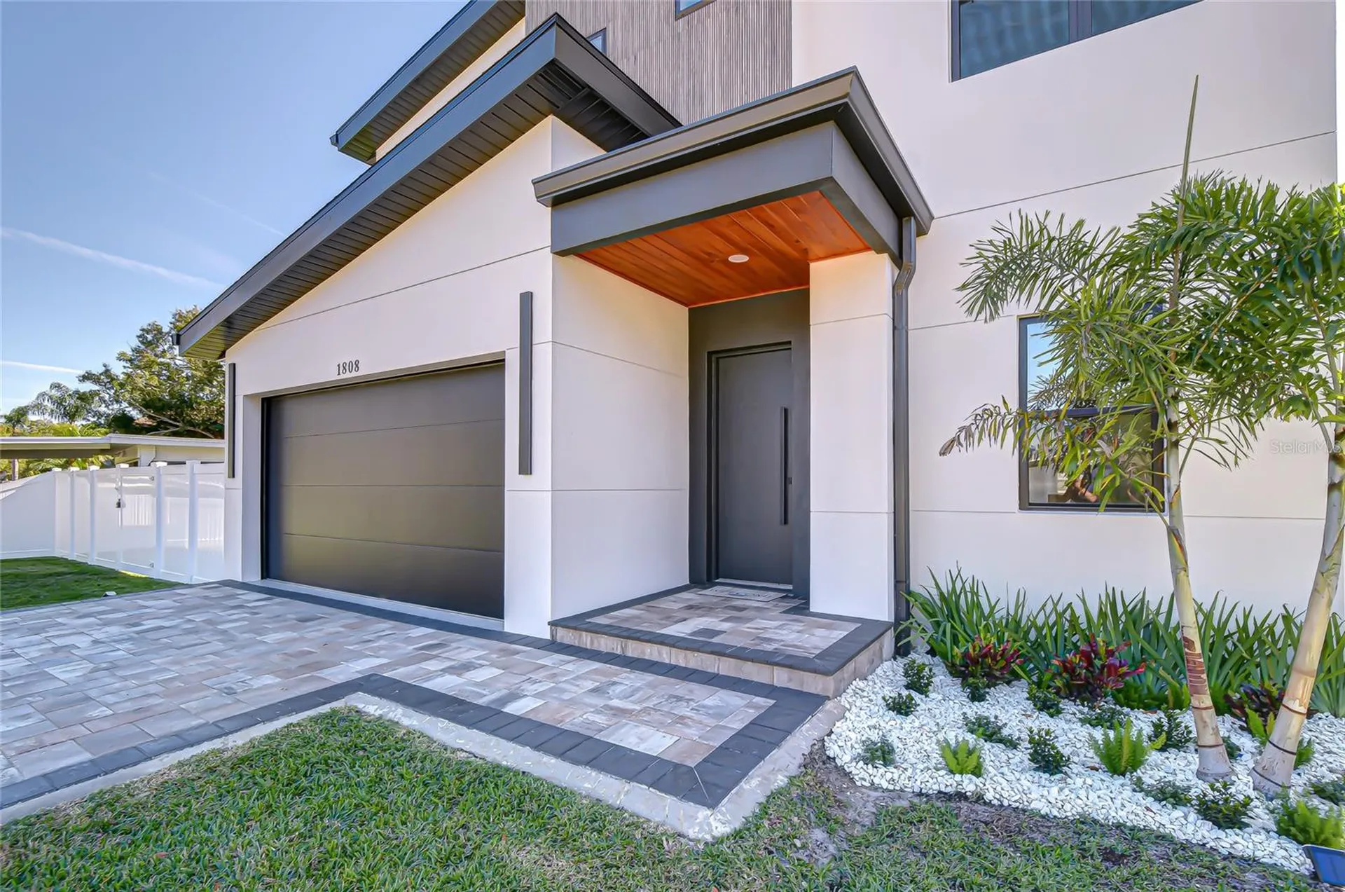 1808 W Erna Drive Tampa FL 33603