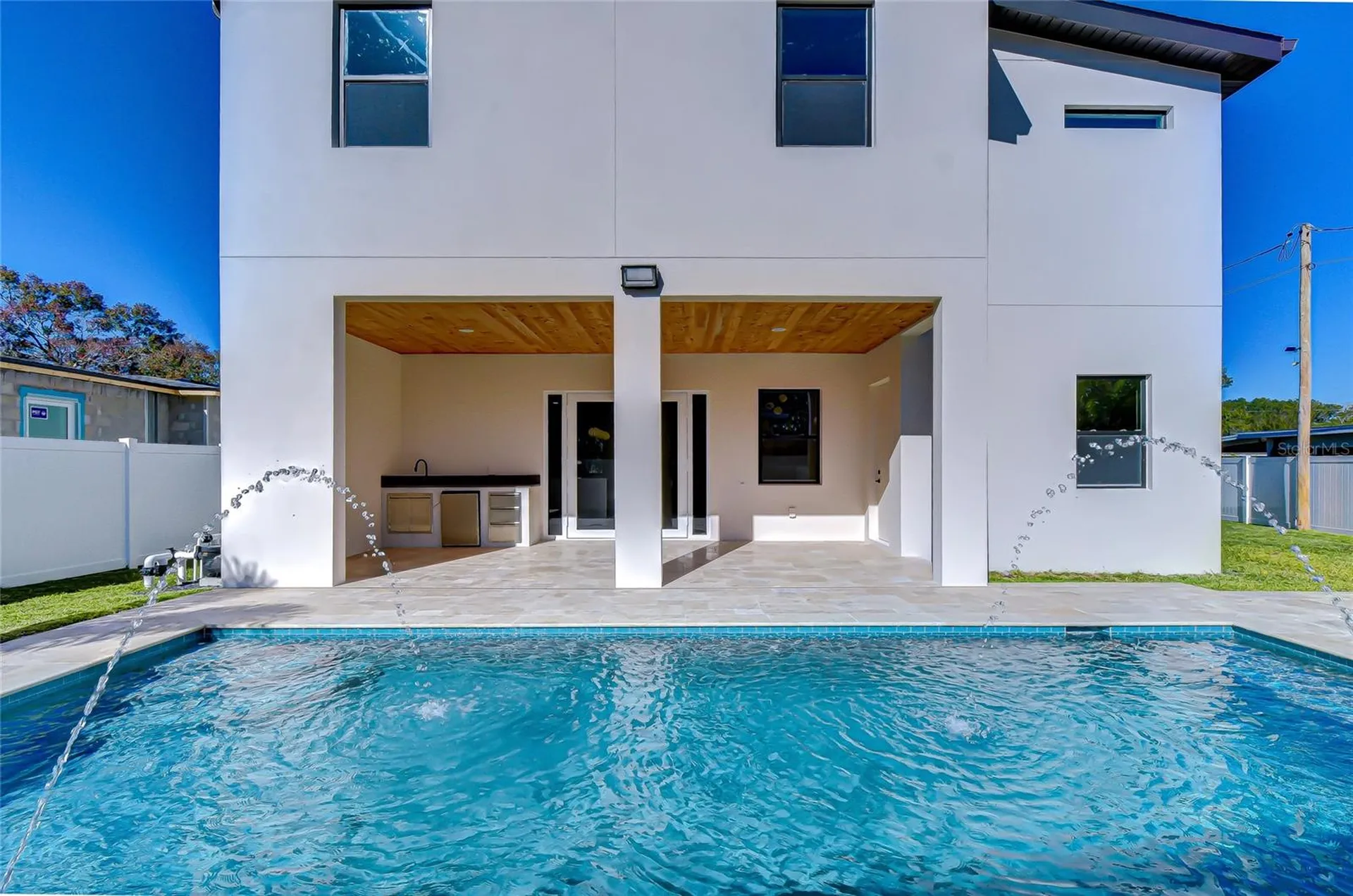 1808 W Erna Drive Tampa FL 33603
