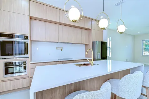 1808 W Erna Drive Tampa FL 33603