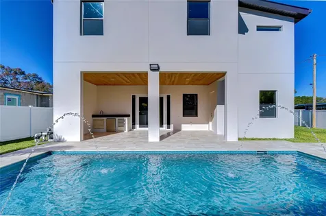 1808 W Erna Drive Tampa FL 33603