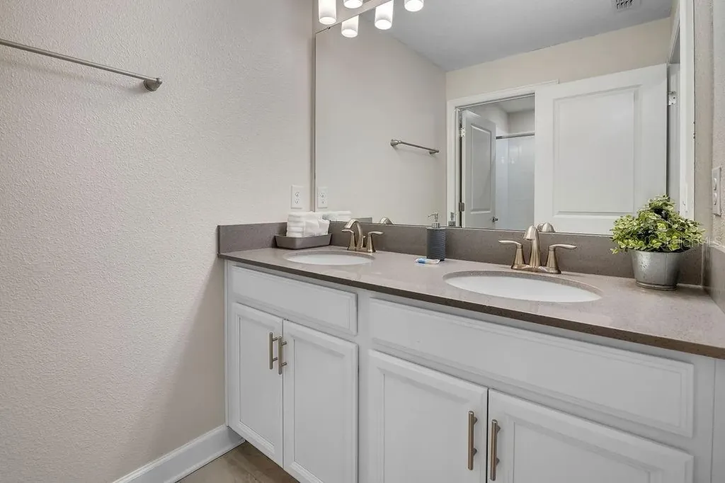 890 Pebble Beach Drive Davenport FL 33896