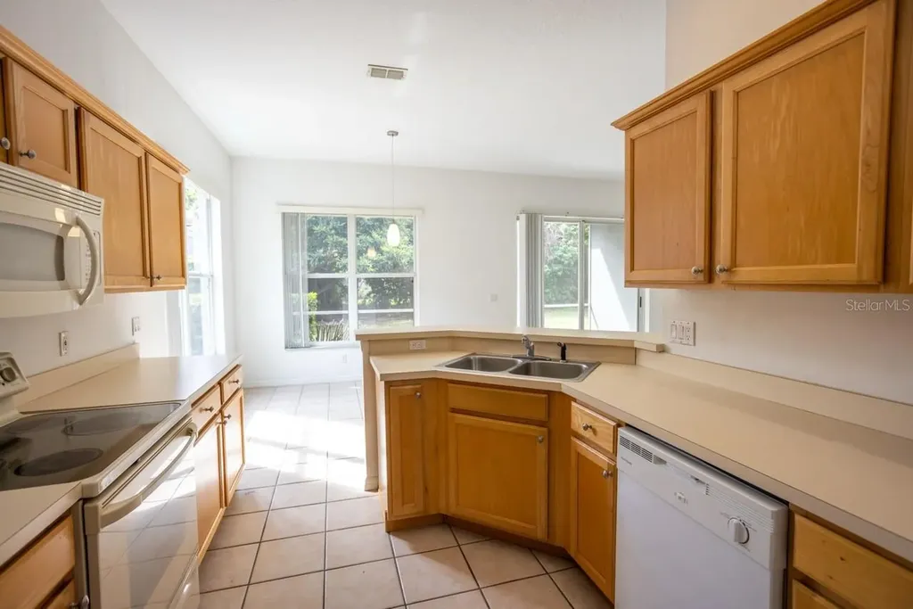 985 Ridgemount Place Lake Mary FL 32746