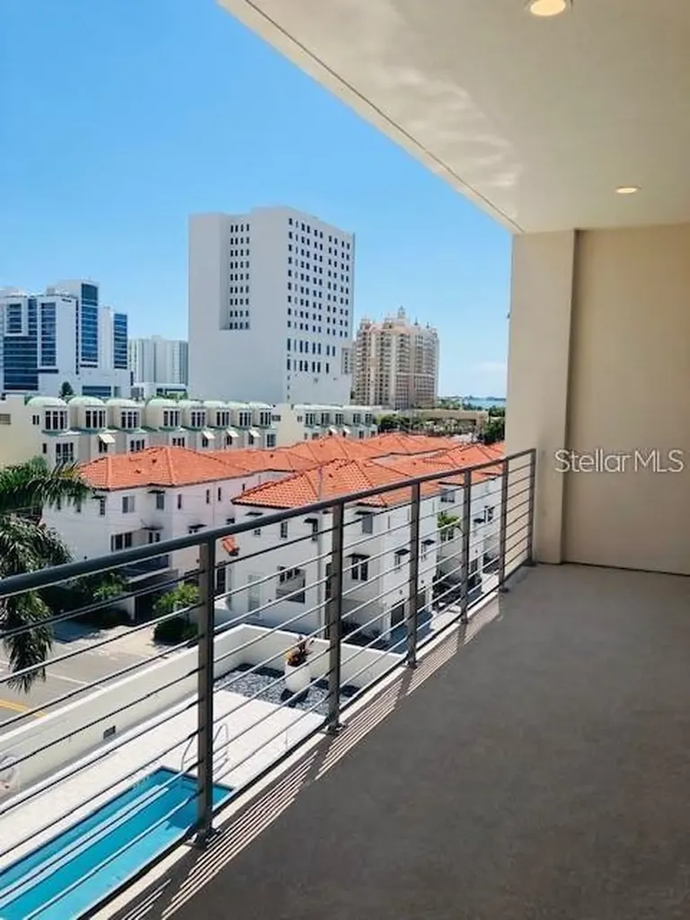 332 Cocoanut Avenue Sarasota FL 34236