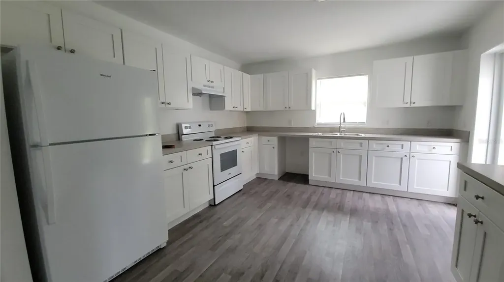 1723 Tallahassee Drive Daytona Beach FL 32117