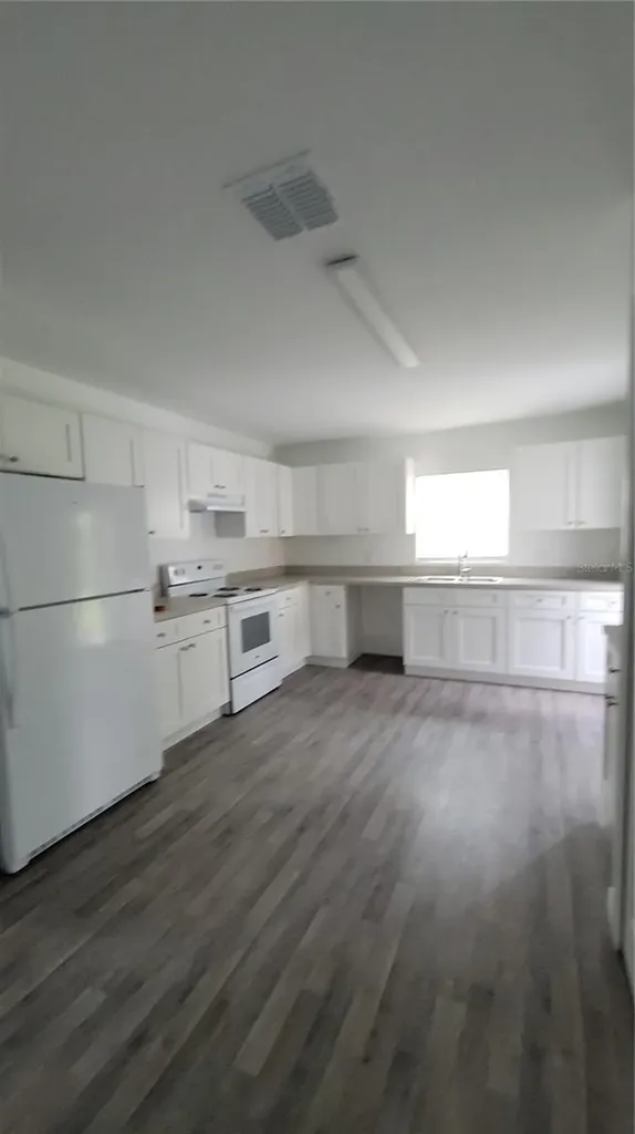 1723 Tallahassee Drive Daytona Beach FL 32117
