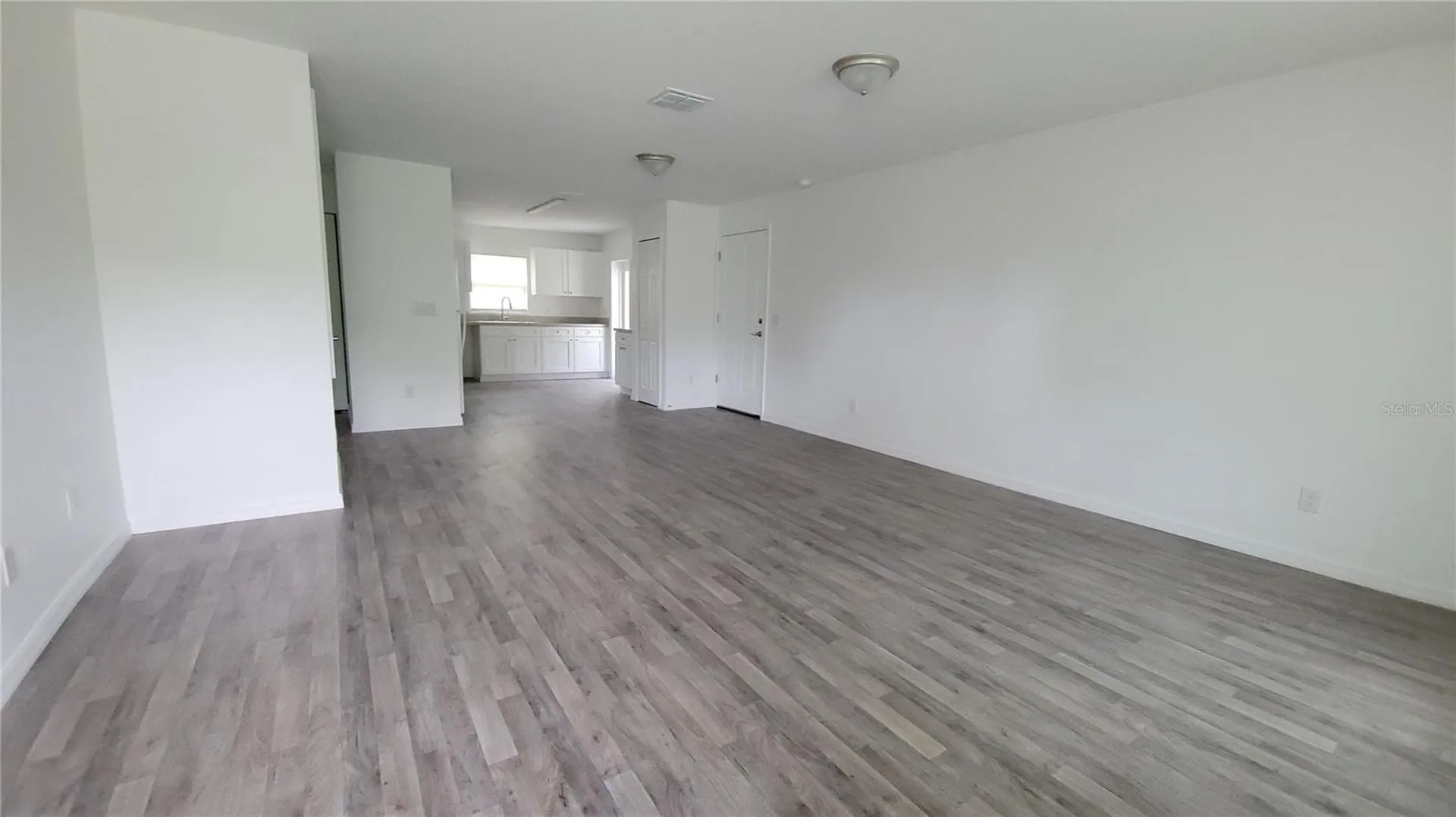 1723 Tallahassee Drive Daytona Beach FL 32117