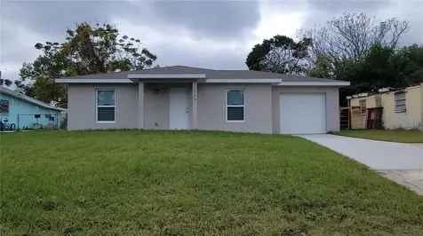 1723 Tallahassee Drive Daytona Beach FL 32117