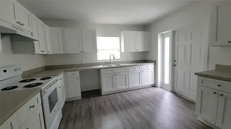 1723 Tallahassee Drive Daytona Beach FL 32117