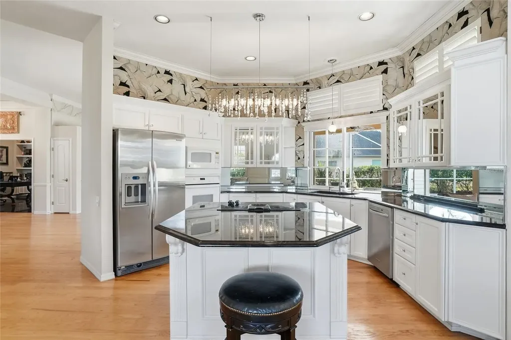 4092 Carlyle Lakes Boulevard Palm Harbor FL 34685