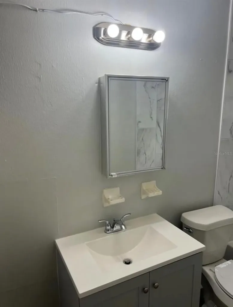 1601 E Marks Drive Tampa FL 33604