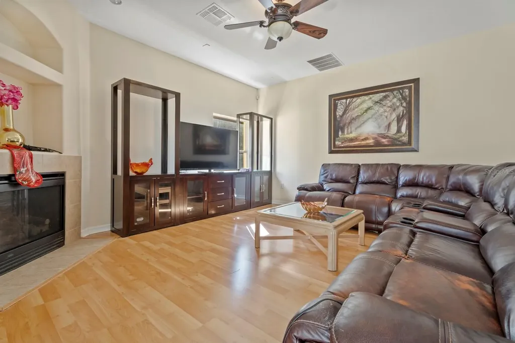 5042 Rishley Run Way Mount Dora FL 32757