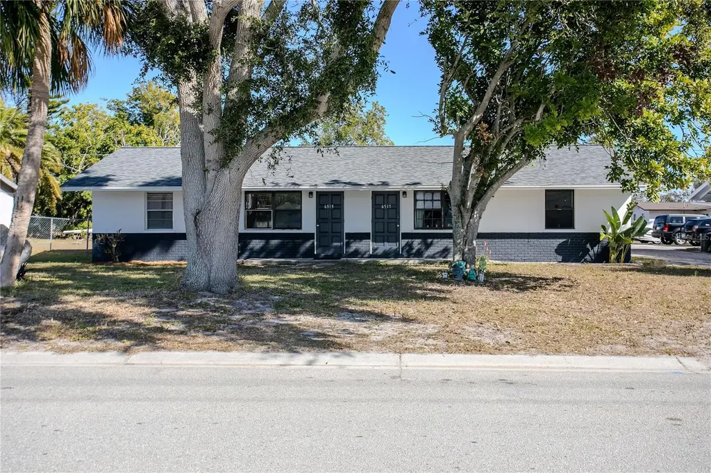5615 24th Street W Bradenton FL 34207