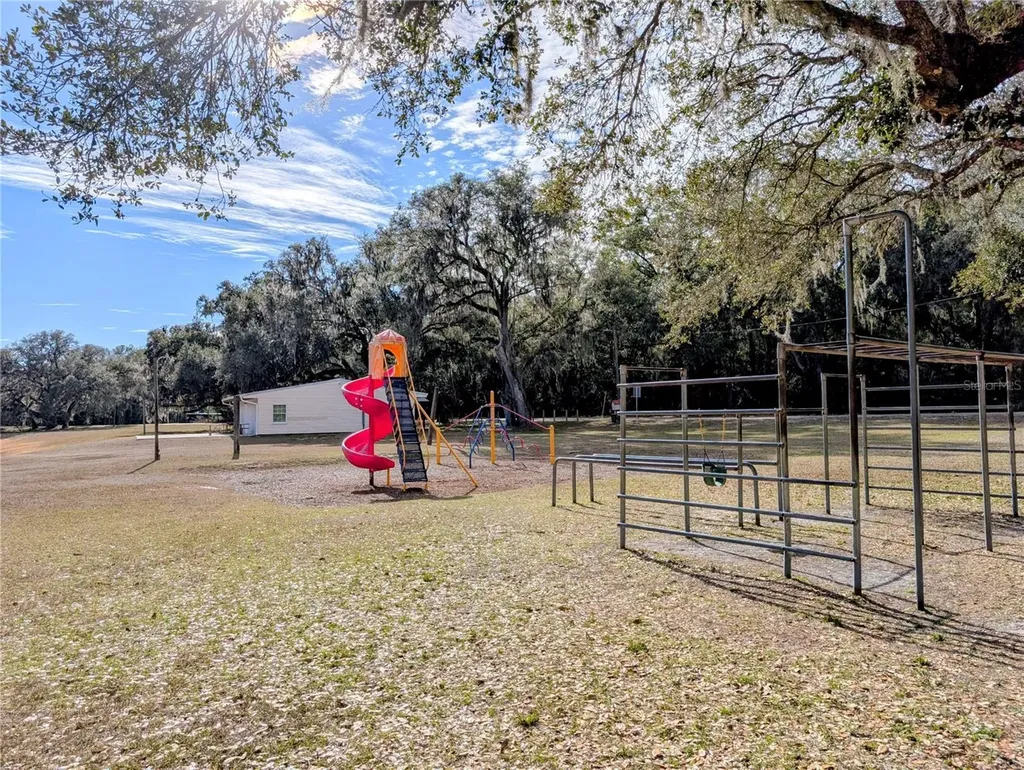 SW 109th Place Dunnellon FL 34432