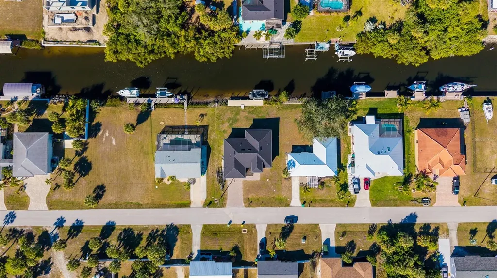 18946 Ayrshire Circle Port Charlotte FL 33948
