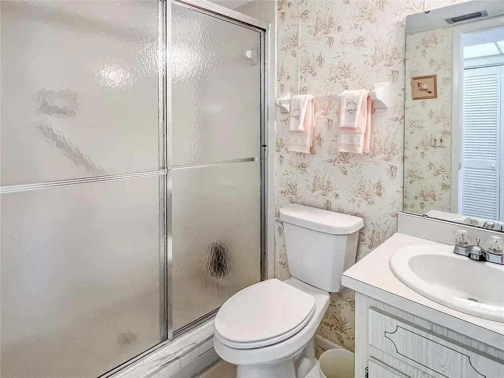 3424 Lake Bayshore Drive Bradenton FL 34205