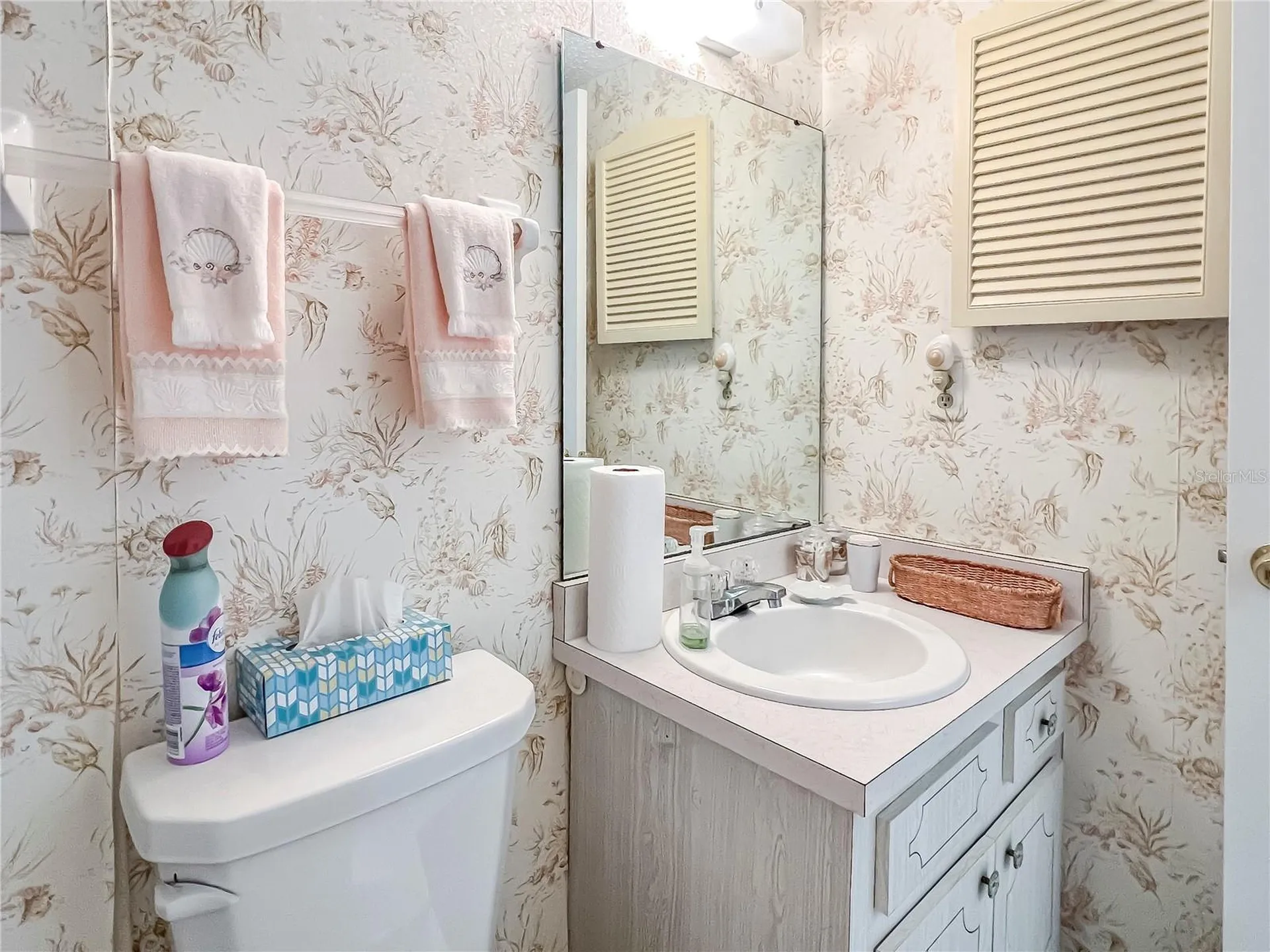 3424 Lake Bayshore Drive Bradenton FL 34205