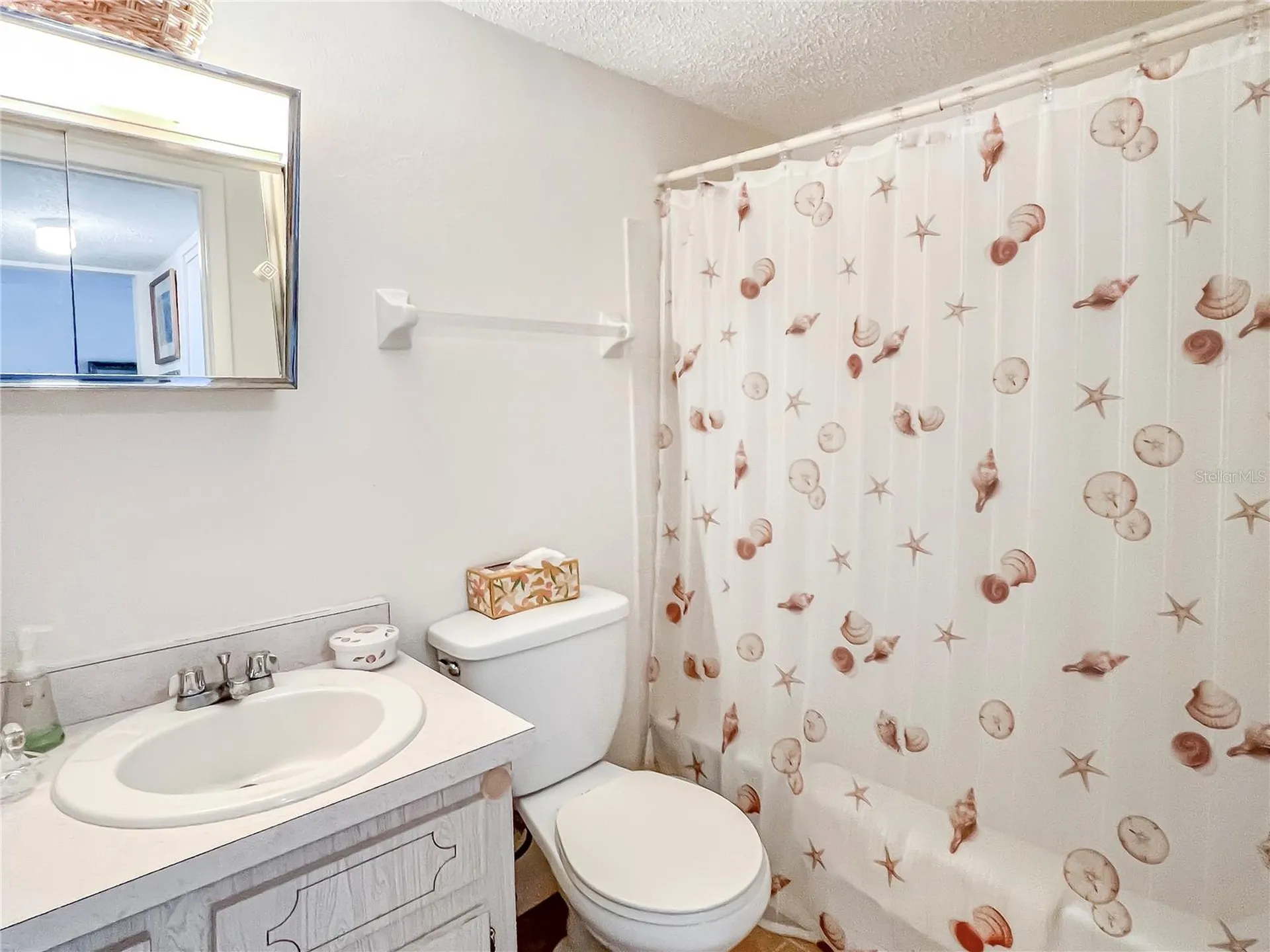 3424 Lake Bayshore Drive Bradenton FL 34205