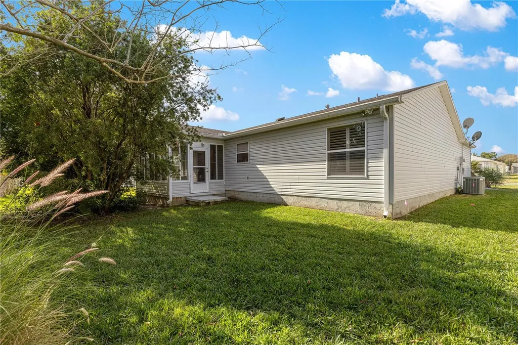 1819 Captiva Court The Villages FL 32162
