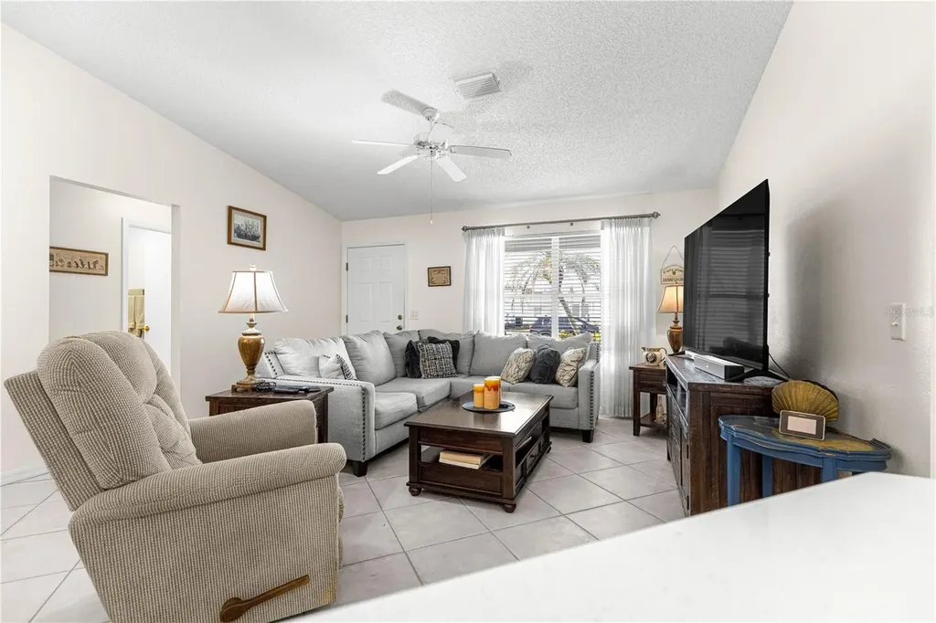 1819 Captiva Court The Villages FL 32162