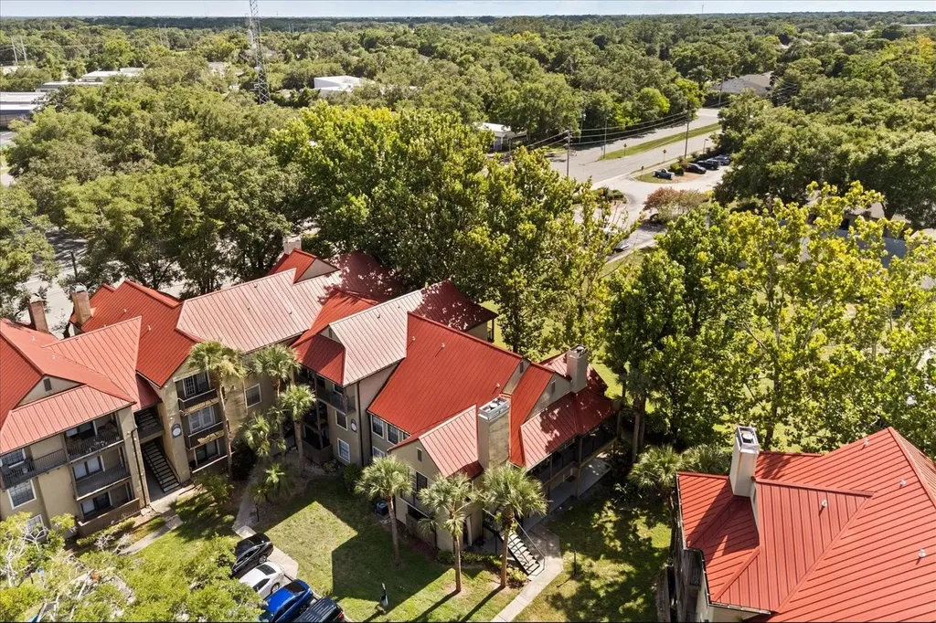 236 Afton Square Altamonte Springs FL 32714