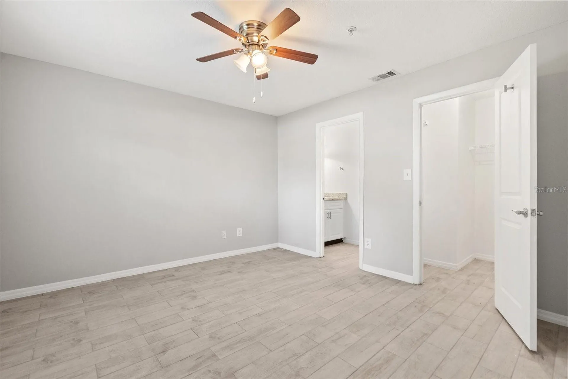 236 Afton Square Altamonte Springs FL 32714