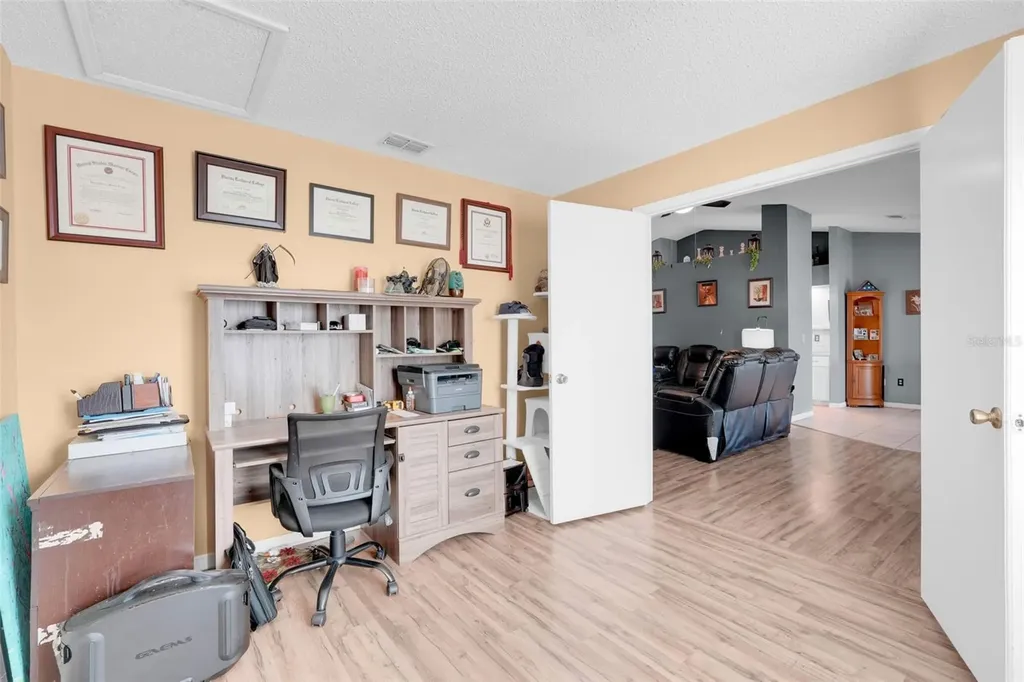 105 Dorchester Court Kissimmee FL 34758