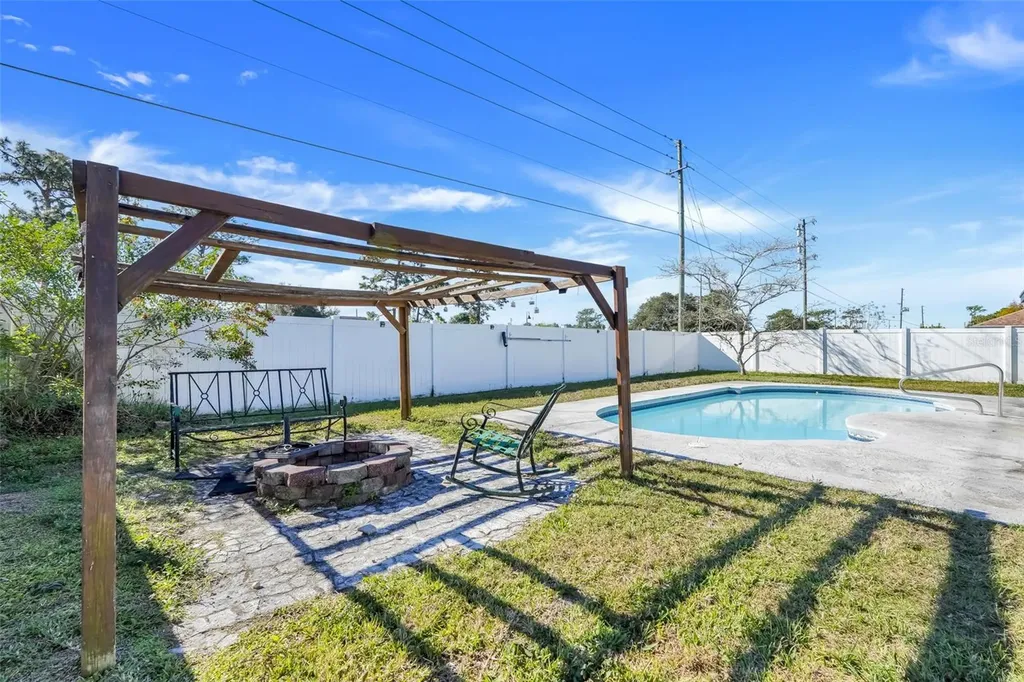 105 Dorchester Court Kissimmee FL 34758