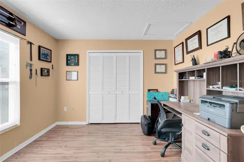 105 Dorchester Court Kissimmee FL 34758