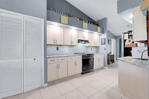 105 Dorchester Court Kissimmee FL 34758