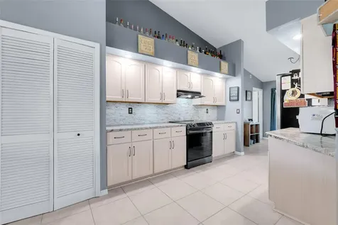 105 Dorchester Court Kissimmee FL 34758