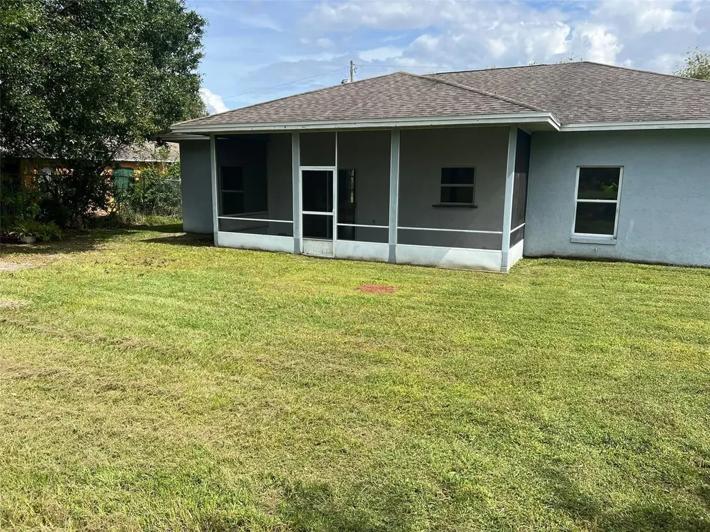 829 Blanc Court Kissimmee FL 34759