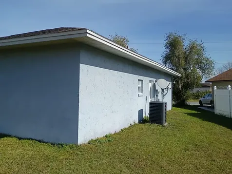 829 Blanc Court Kissimmee FL 34759
