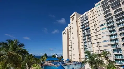 6165 Ave. Isla Verde Carolina PR 00979