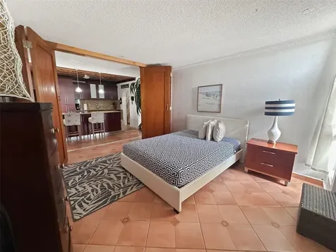 6165 Ave. Isla Verde Carolina PR 00979
