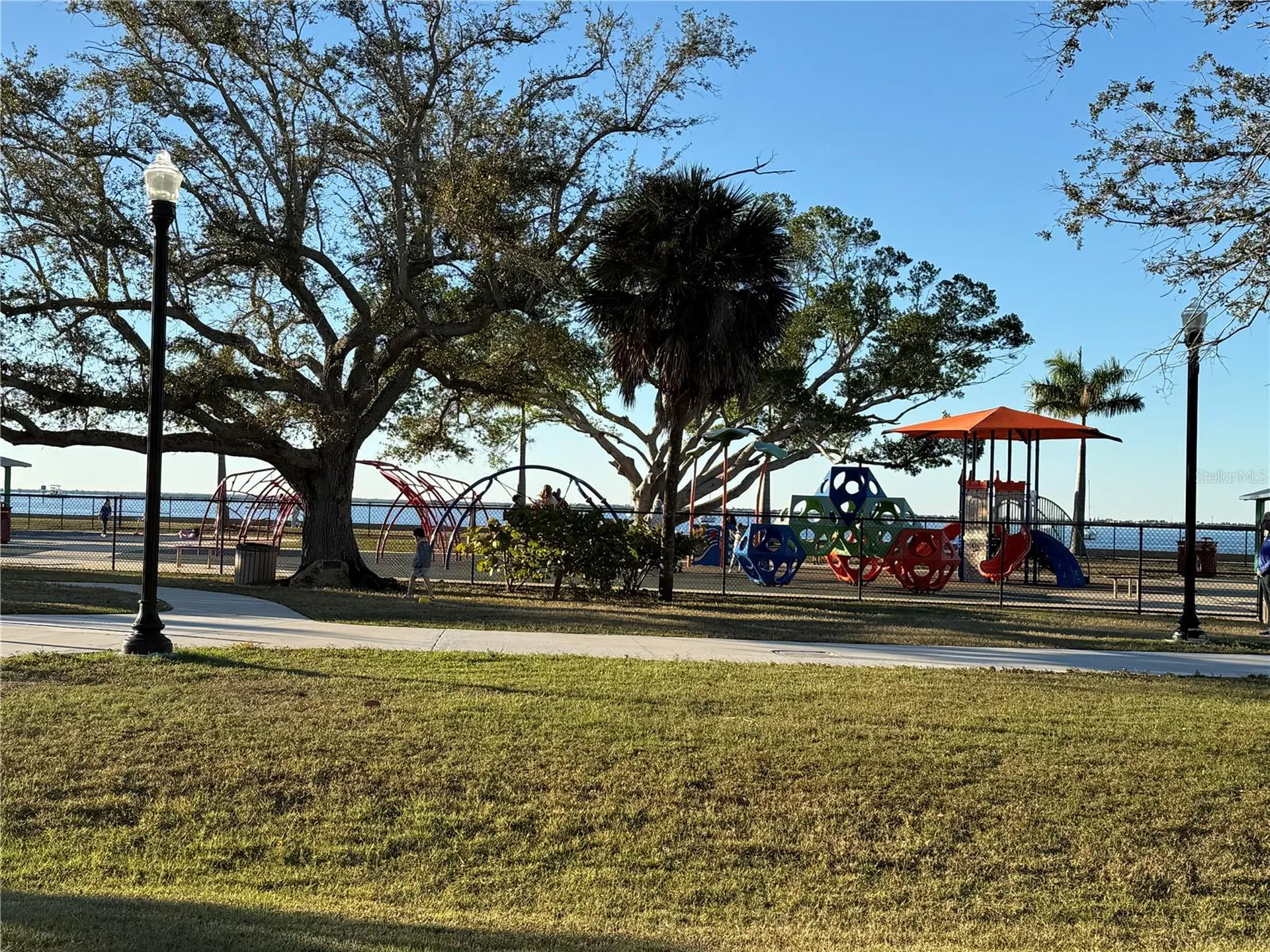 621 Or 625 W Retta Esplanade Punta Gorda FL 33950