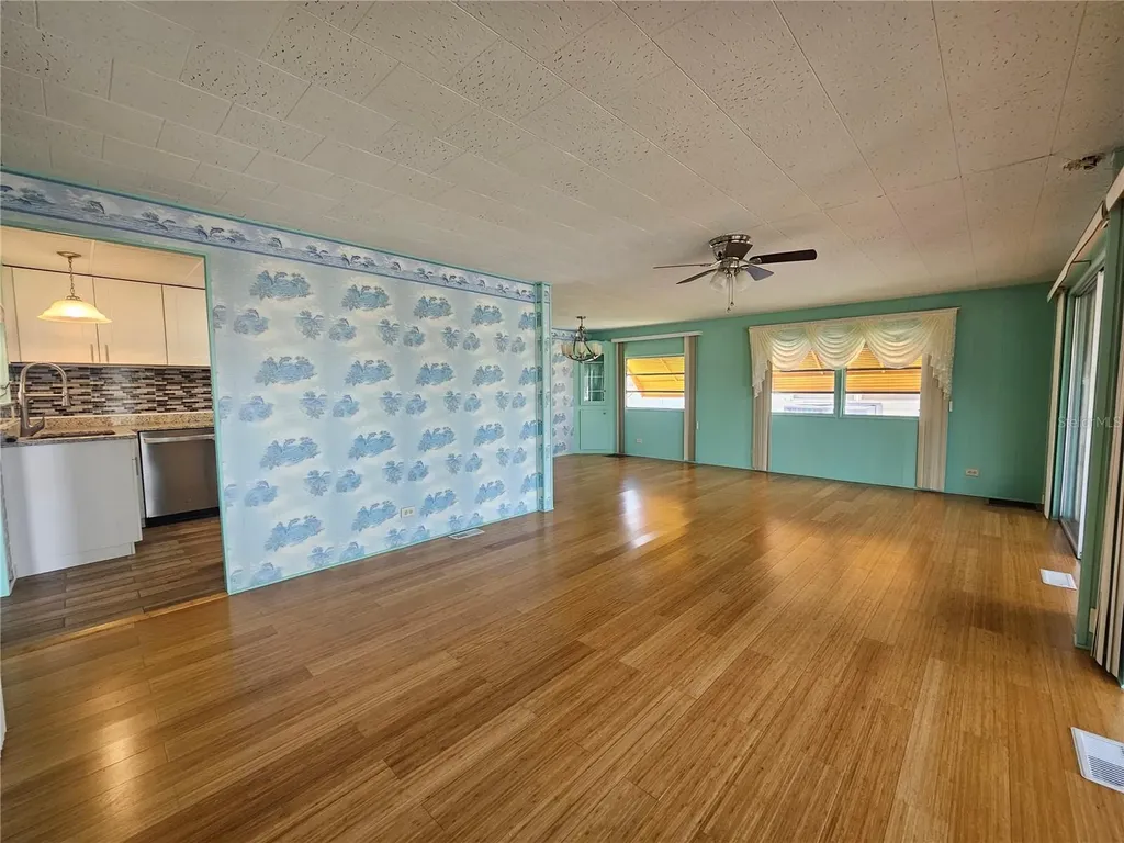 18675 Us Highway 19 N Clearwater FL 33764