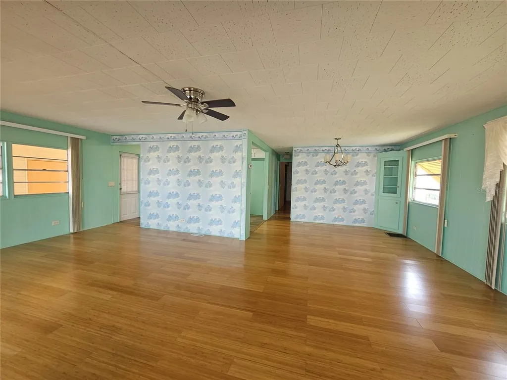 18675 Us Highway 19 N Clearwater FL 33764