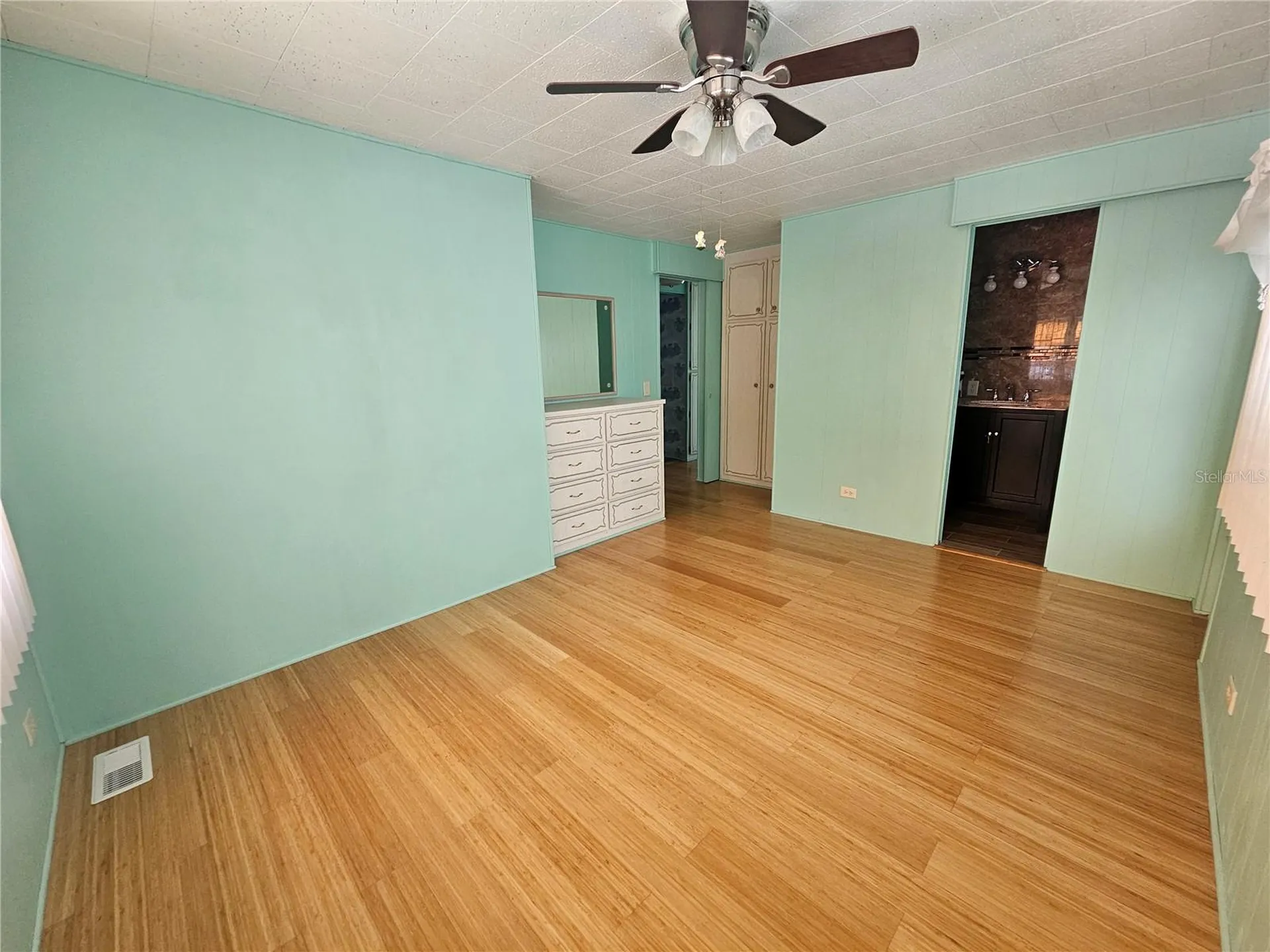 18675 Us Highway 19 N Clearwater FL 33764